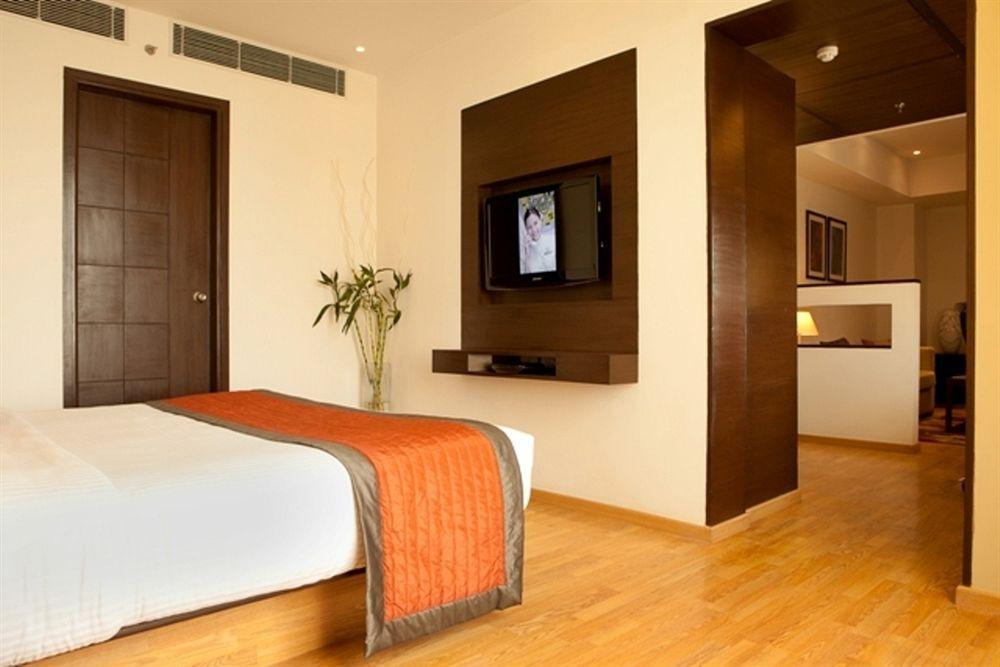 Lemon Tree Premier City Center Gurgaon Exterior photo